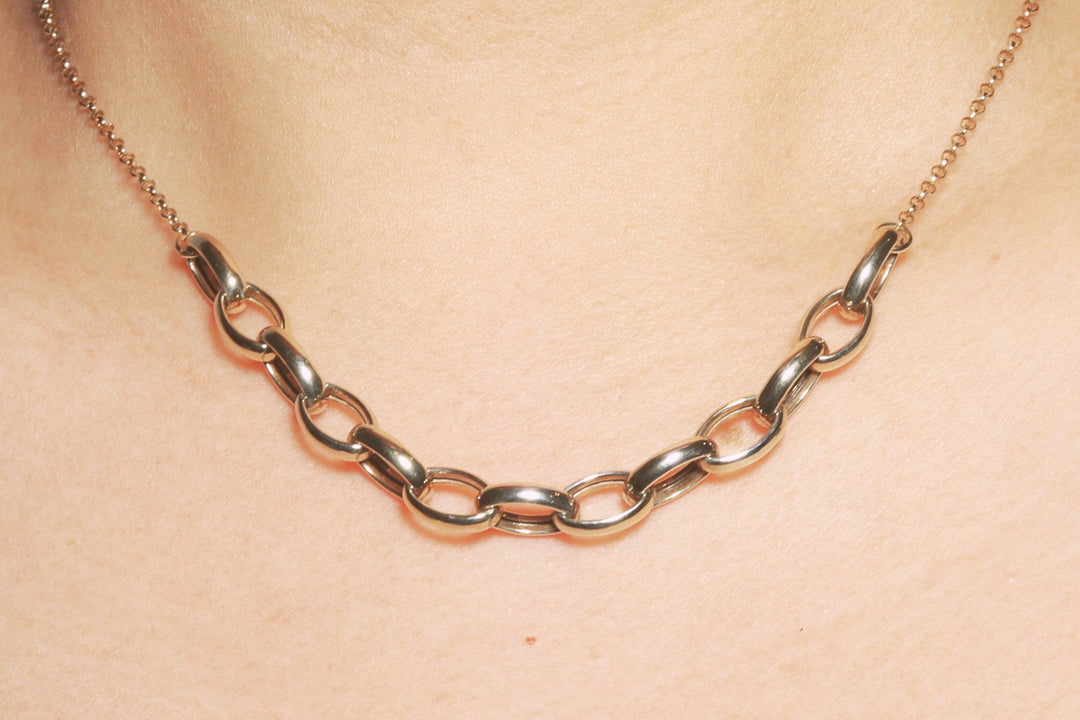 Florentine Oval Chain Link Necklace